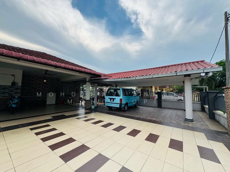 Taman Jenjarom Permai - 5