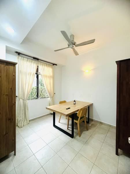 Bungalow for Rent in Batu Ferringhi (Penang) - Jeff Tan - Dining Room - PropertyGuru.com.my