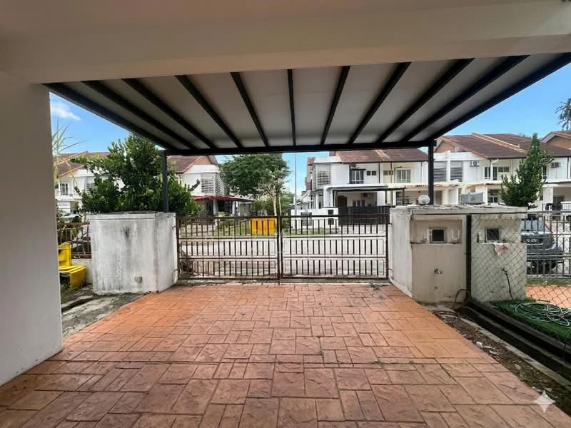 2-storey Terraced House for Sale in Puncak Alam (Selangor) - Mohd Aizat Saiful Bahri - Exterior - PropertyGuru.com.my