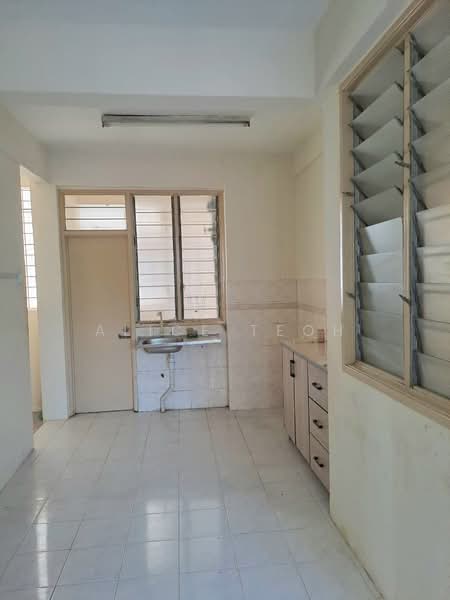 Kondominium untuk Disewa di Jay Series (Greenlane Heights Block J) - Alice Teoh - Kitchen - PropertyGuru.com.my