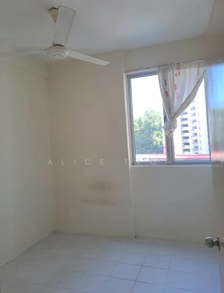 Kondominium untuk Disewa di Jay Series (Greenlane Heights Block J) - Alice Teoh - Bedroom - PropertyGuru.com.my