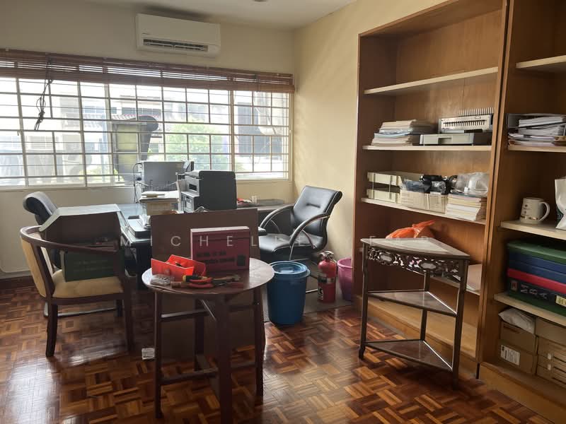 Kedai / Pejabat untuk Disewa di Kampung Desa Pahlawan (Ampang) - Michelle Yeap - Study - PropertyGuru.com.my
