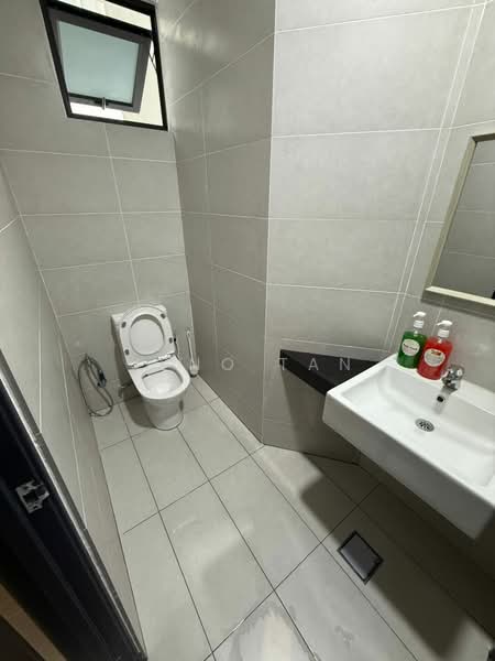 Pangsapuri untuk Disewa di Gizo 11 - Jeno Tan - Bathroom - PropertyGuru.com.my