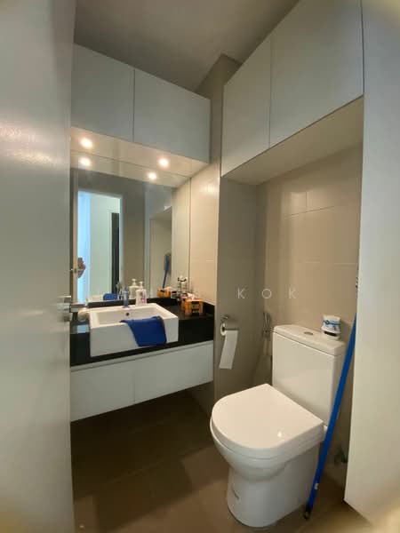 Servis Apartment untuk Disewa di i-Suite @ i-City - James Kok - Bathroom - PropertyGuru.com.my