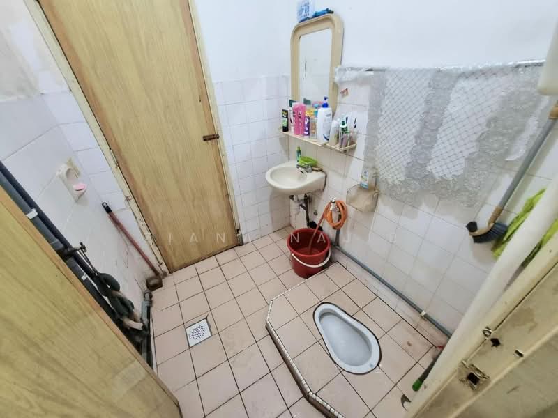 2-storey Terraced House for Sale in TTDI Jaya (Shah Alam) - Ziana Najib - Bathroom - PropertyGuru.com.my