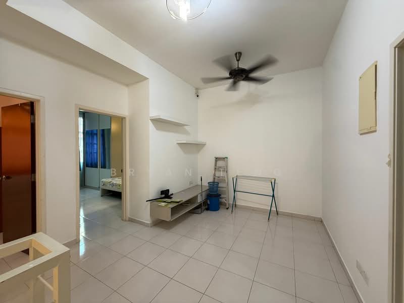 Rumah Berkembar untuk Dijual di George Town (Penang) - Bryan Teng - Living Room - PropertyGuru.com.my