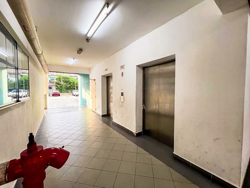 Apartment for Sale at Jenderam Indah - Ilman Nahri - Corridor - PropertyGuru.com.my