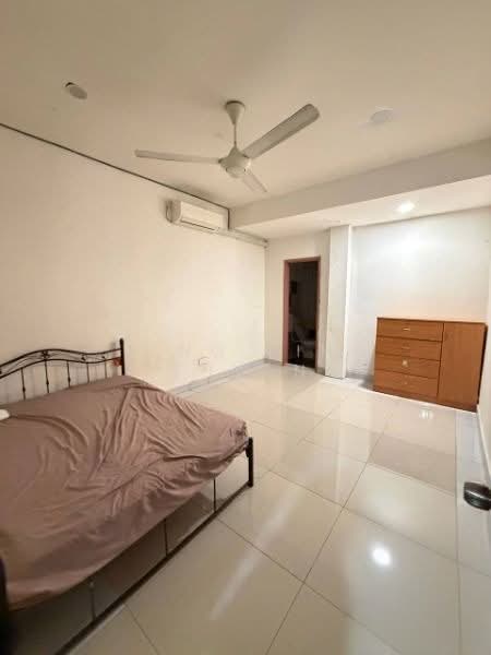 2-storey Terraced House for Sale in Bandar Putra (Kulai) - Ong Lih Shyan - Bedroom - PropertyGuru.com.my