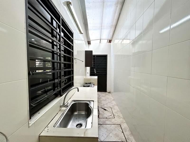 Rumah Teres untuk Dijual di Cheras (Selangor) - Firdaus Husin - Kitchen - PropertyGuru.com.my