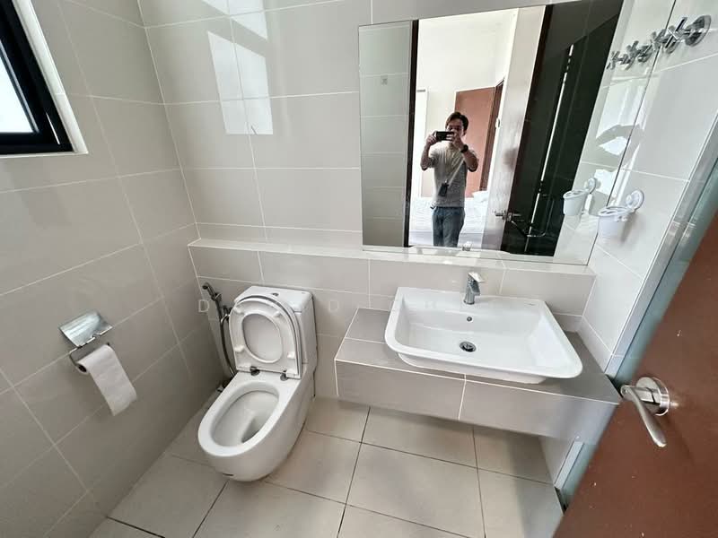 Kondominium untuk Disewa di Waltz Residences - David Chee - Bathroom - PropertyGuru.com.my