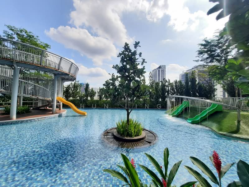 Servis Apartment untuk Disewa di The Park Sky Residence - Hun Ling - Pool - PropertyGuru.com.my