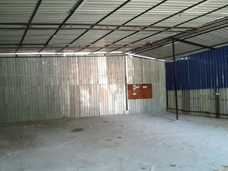 Warehouse for Rent in Seri Kembangan (Selangor) - Chong . - Interior - PropertyGuru.com.my
