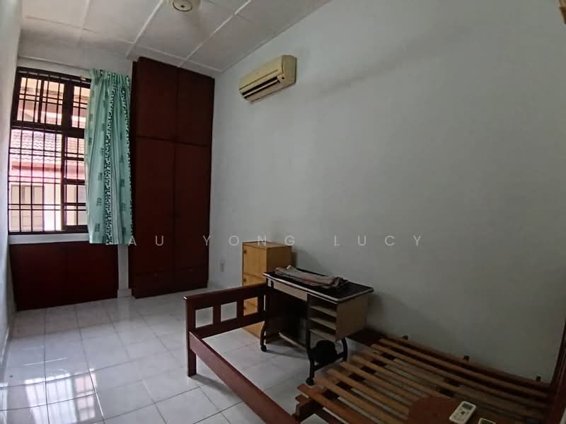 1-storey Terraced House for Sale in Taman Molek (Johor Bahru) - Au Yong Lucy - Bedroom - PropertyGuru.com.my