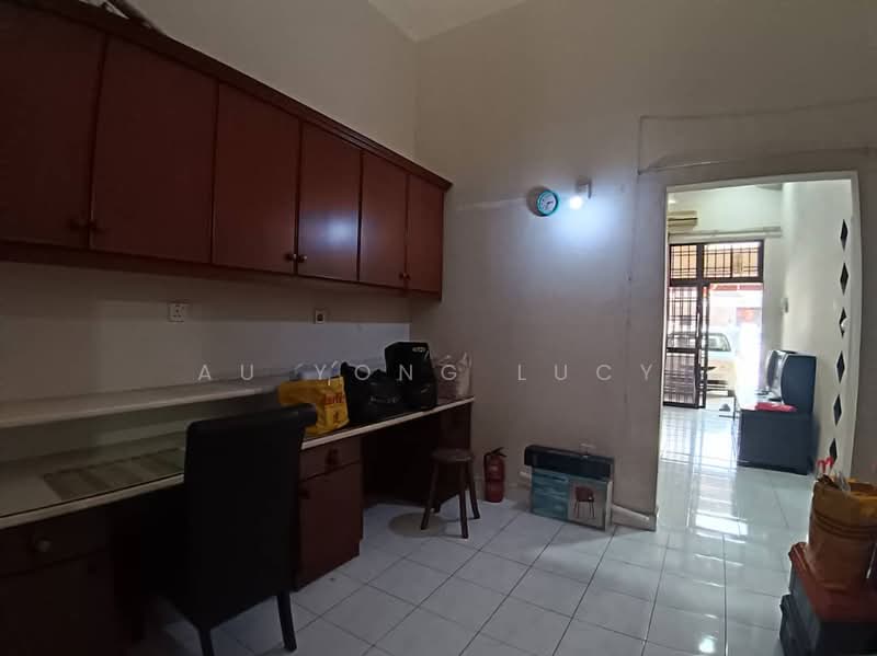 1-storey Terraced House for Sale in Taman Molek (Johor Bahru) - Au Yong Lucy - Study - PropertyGuru.com.my