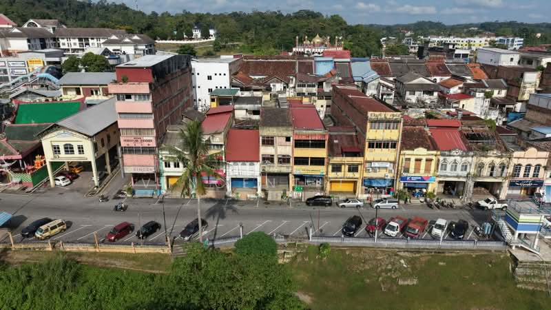 Shop / Office for Sale in Kuala Lipis (Pahang) - Vincent Tee - Exterior - PropertyGuru.com.my