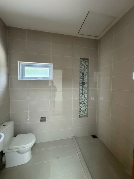 Semi-Detached House for Sale in Taman Green Lane (Jelutong) - Bryan Teng - Bathroom - PropertyGuru.com.my
