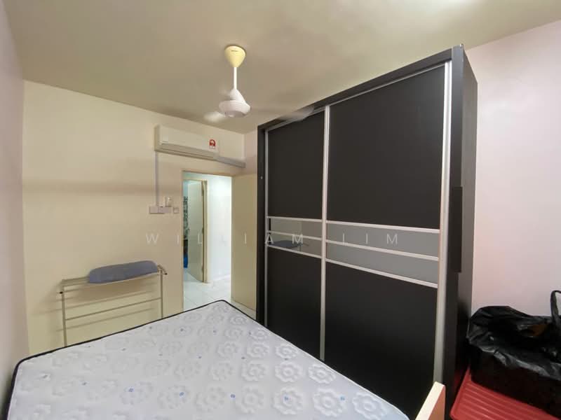 Apartment for Sale at Pangsapuri Rimbun - William Lim - Bedroom - PropertyGuru.com.my