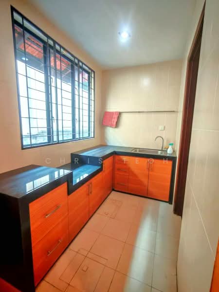 3-storey Terraced House for Rent in Taman Desa Green (Jelutong) - Chris Teoh - Kitchen - PropertyGuru.com.my