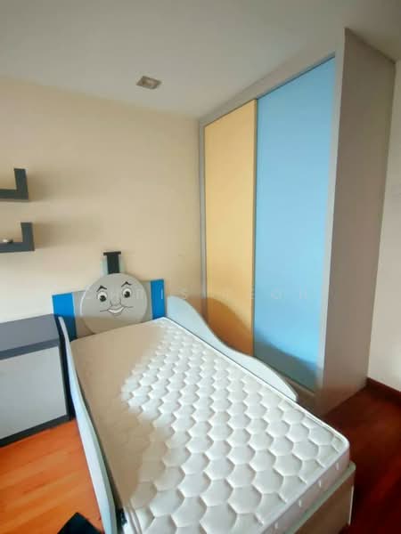 3-storey Terraced House for Rent in Taman Desa Green (Jelutong) - Chris Teoh - Bedroom - PropertyGuru.com.my