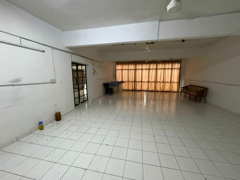 Shop / Office for Sale in Taman Cheras Mas (Cheras) - Jeff Tan - Interior - PropertyGuru.com.my