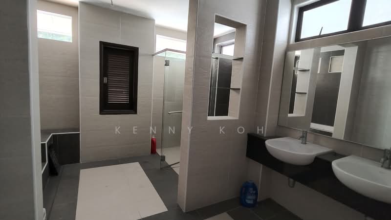 Rumah Banglo untuk Dijual di Bandar Puteri Puchong (Puchong) - Kenny Koh - Bathroom - PropertyGuru.com.my
