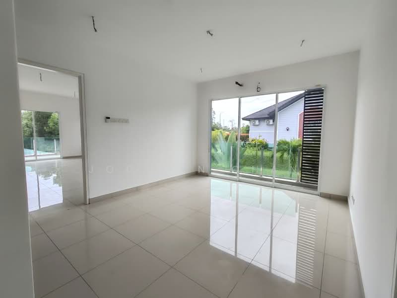 Semi-Detached House for Sale in Nilai (Negeri Sembilan) - Jocelyn Chan - Living Room - PropertyGuru.com.my
