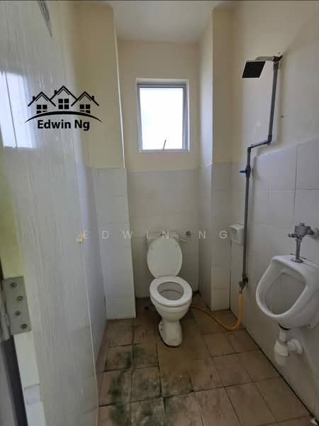 Kilang untuk Disewa di Kawasan Industri Ringan Asas Jaya (Bukit Mertajam) - Edwin Ng - Bathroom - PropertyGuru.com.my