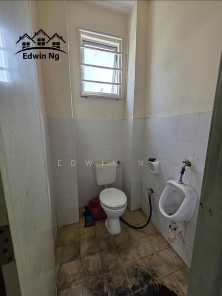 Kilang untuk Disewa di Kawasan Industri Ringan Asas Jaya (Bukit Mertajam) - Edwin Ng - Bathroom - PropertyGuru.com.my
