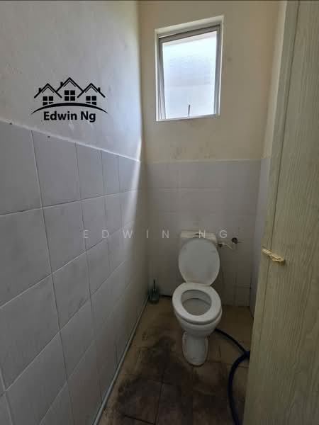 Kilang untuk Disewa di Kawasan Industri Ringan Asas Jaya (Bukit Mertajam) - Edwin Ng - Bathroom - PropertyGuru.com.my