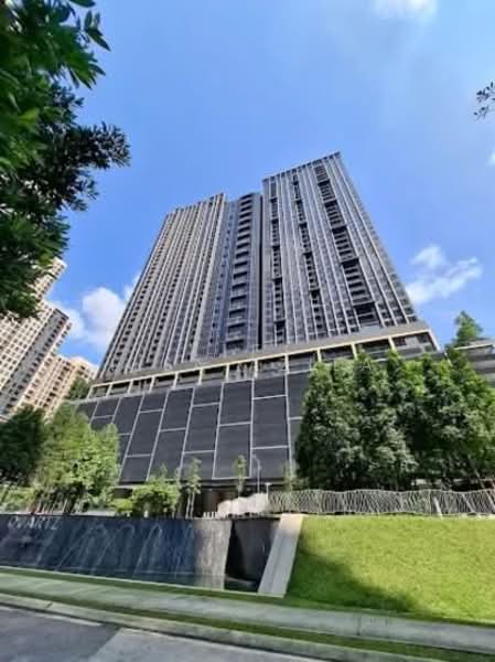 Servis Apartment untuk Dijual di Altris Residences @ The Quartz WM - Lisa Azila - Exterior - PropertyGuru.com.my