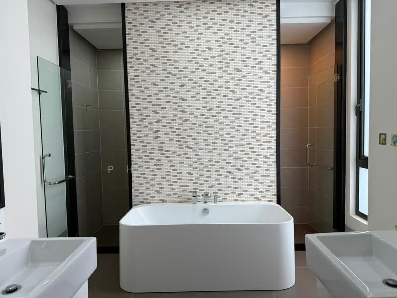 Semi-Detached House for Rent in Medini (Iskandar Puteri (Nusajaya)) - Phoebe Foo - Bathroom - PropertyGuru.com.my