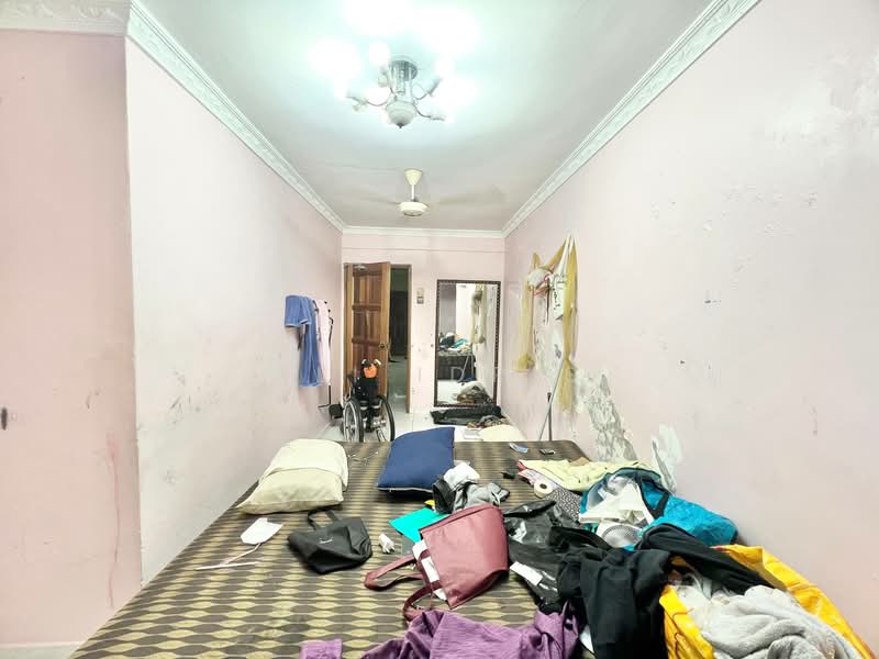 2-storey Terraced House for Sale in Taman Pandan Indah (Ampang) - Ali Idris - Bedroom - PropertyGuru.com.my