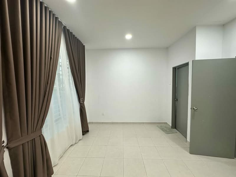 Rumah Teres 2 Tingkat untuk Disewa di Taman Kundang Jaya (Rawang) - Evelyn Khoo - Room - PropertyGuru.com.my