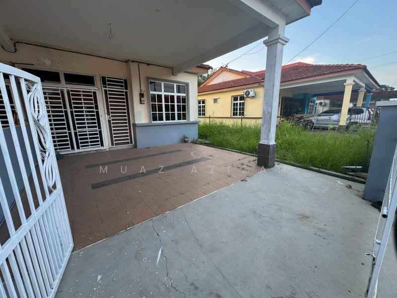 Semi-Detached House for Sale in Parit Buntar (Perak) - Muaz Azizan - Exterior - PropertyGuru.com.my
