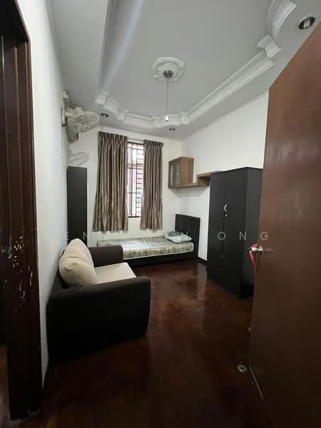 2-storey Terraced House for Rent in Taman Setia Indah (Tebrau) - Benjamin Ong - Bedroom - PropertyGuru.com.my