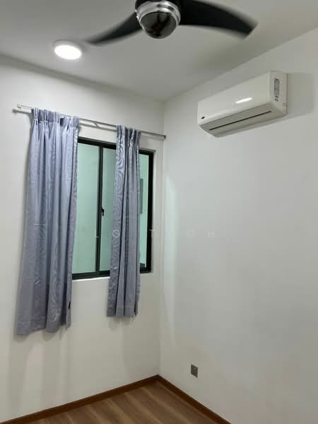 Service Residence for Rent at Amerin Residence - LG Teoh - 2nd Bedroom - PropertyGuru.com.my