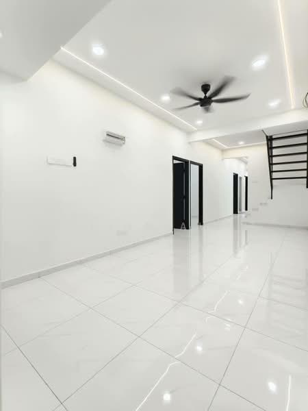 1-storey Terraced House for Sale in Taman Desa Cemerlang (Ulu Tiram) - Finn Aw - Interior - PropertyGuru.com.my