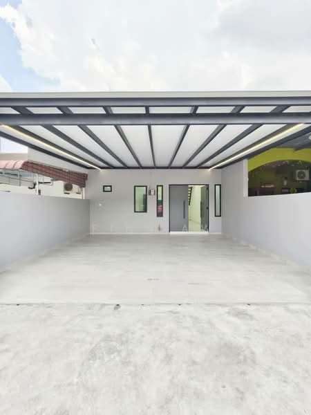 1-storey Terraced House for Sale in Taman Desa Cemerlang (Ulu Tiram) - Finn Aw - Exterior - PropertyGuru.com.my