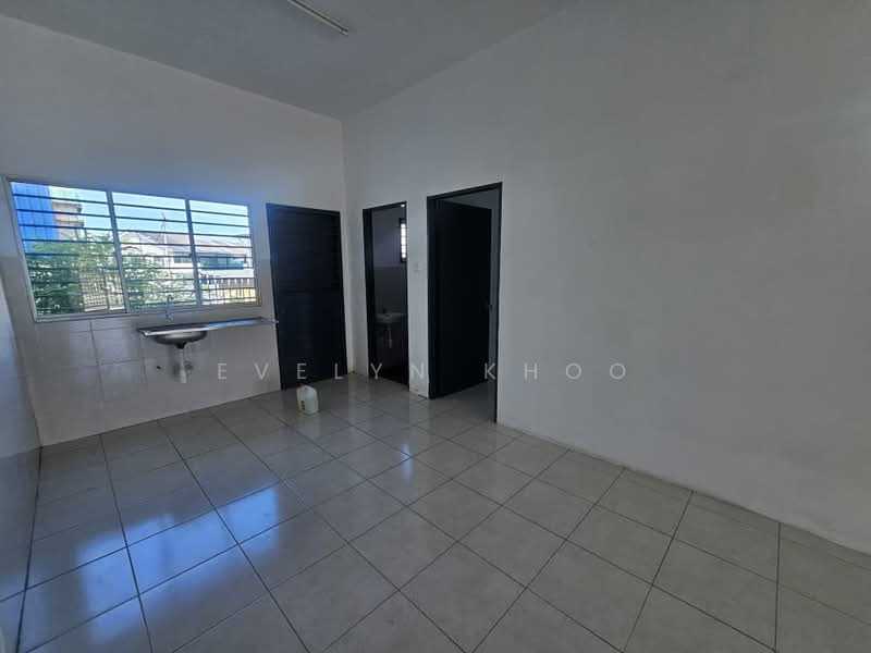 Rumah Teres 2 Tingkat untuk Dijual di Taman Scientex Rawang (Rawang) - Evelyn Khoo - Kitchen - PropertyGuru.com.my