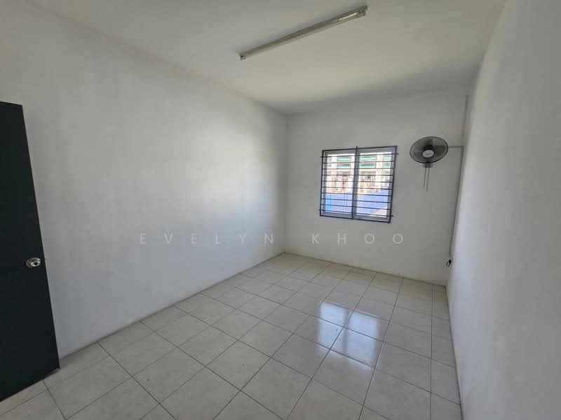 Rumah Teres 2 Tingkat untuk Dijual di Taman Scientex Rawang (Rawang) - Evelyn Khoo - Room - PropertyGuru.com.my