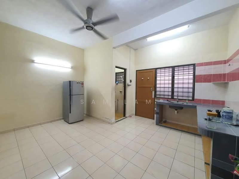 Rumah Teres 2 Tingkat untuk Dijual di Bandar Lahat Baru (Lahat) - Sam Lam - Kitchen - PropertyGuru.com.my