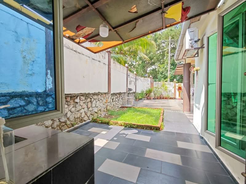Rumah Teres 3 Tingkat untuk Dijual di Taman Bukit Permata (Selayang) - Ali Idris - Exterior - PropertyGuru.com.my