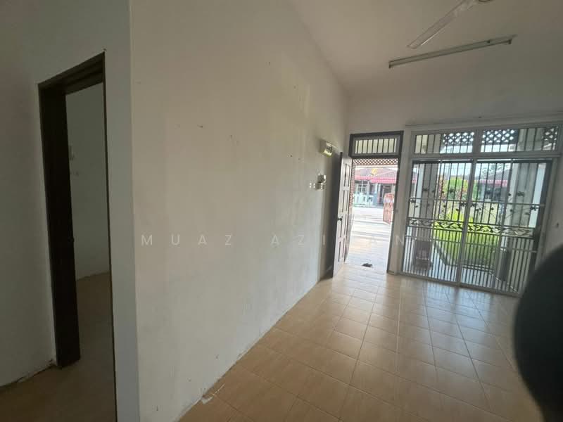 Semi-Detached House for Sale in Parit Buntar (Perak) - Muaz Azizan - Interior - PropertyGuru.com.my