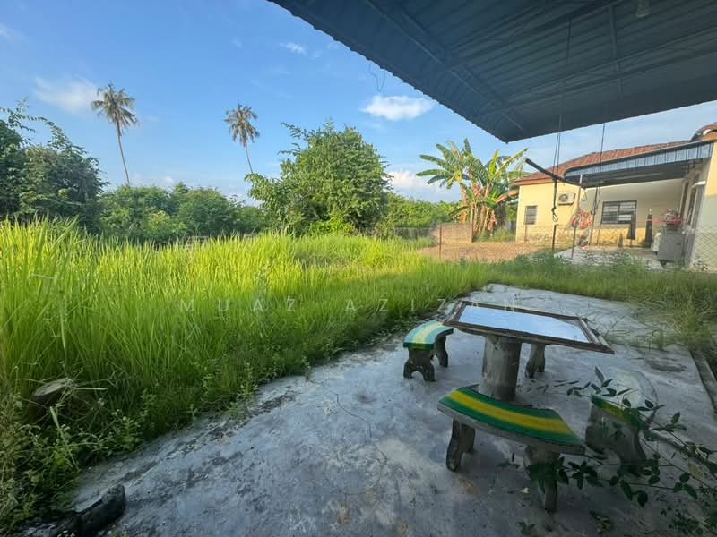 Semi-Detached House for Sale in Parit Buntar (Perak) - Muaz Azizan - Exterior - PropertyGuru.com.my
