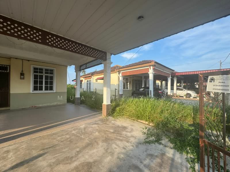 Semi-Detached House for Sale in Parit Buntar (Perak) - Muaz Azizan - Exterior - PropertyGuru.com.my