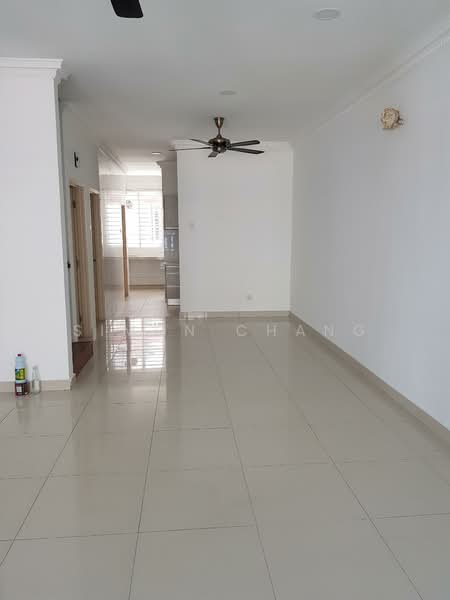 3-storey Terraced House for Rent in Setia Alam ( Anjung Sari) (Setia Alam) - Simon Chang - Living Room - PropertyGuru.com.my