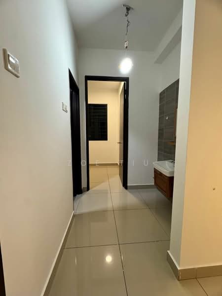 Servis Apartment untuk Dijual di Symphony Tower (Menara Simfoni) - Zoe Tiu - Corridor - PropertyGuru.com.my