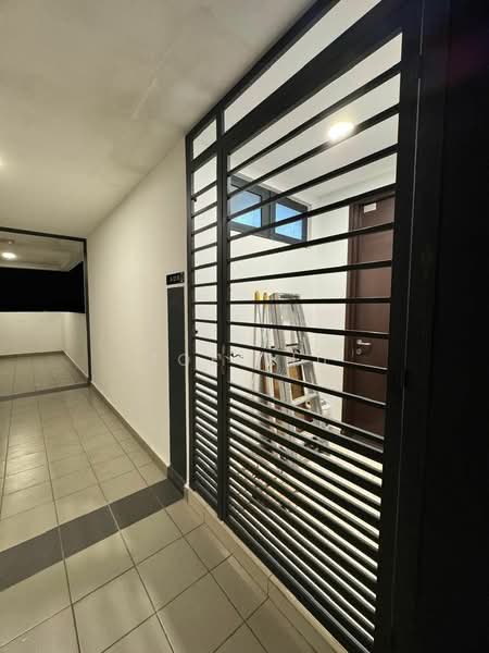Servis Apartment untuk Dijual di Symphony Tower (Menara Simfoni) - Zoe Tiu - Corridor - PropertyGuru.com.my