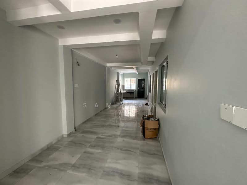 2.5-storey Terraced House for Sale in Taman Ipoh Baru (Ipoh) - Sam Lam - Corridor - PropertyGuru.com.my