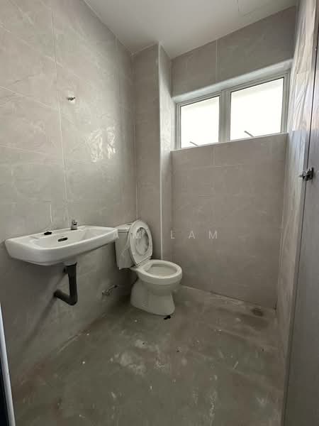 2.5-storey Terraced House for Sale in Taman Ipoh Baru (Ipoh) - Sam Lam - Bathroom - PropertyGuru.com.my